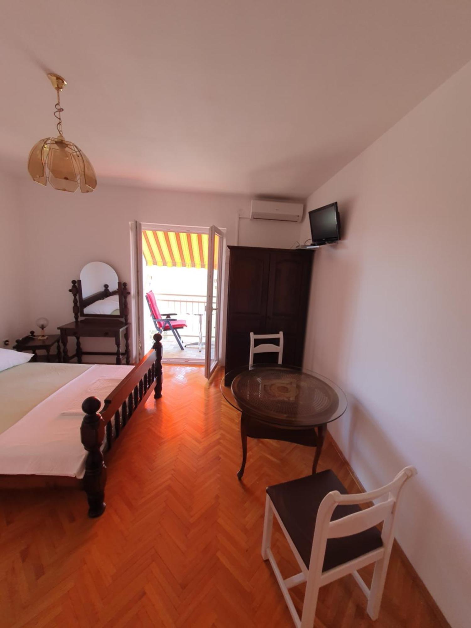 Apartmani Miljak أوميس المظهر الخارجي الصورة
