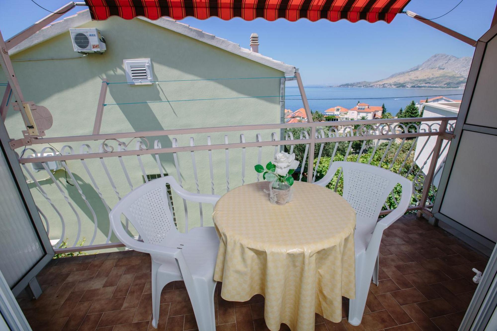 Apartmani Miljak أوميس الغرفة الصورة